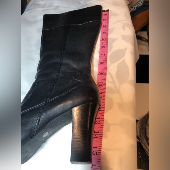 a.n.a. GREAT PRICE❣️Black leather boots🥾 with chunky heel 👢in original box📦 - Picture 6 of 10